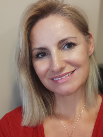 Paula Fernandes de Oliveira